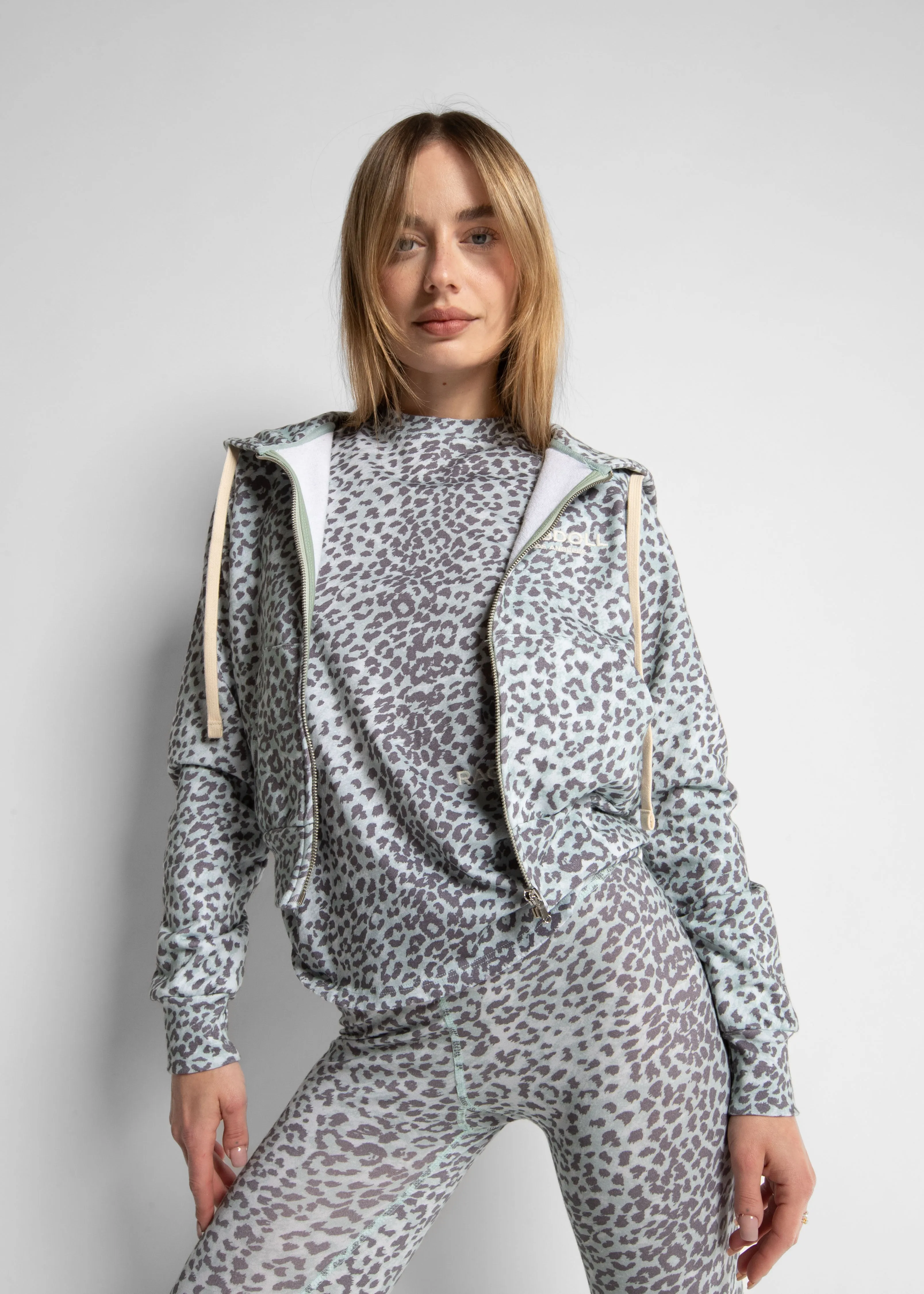 CROPPED HOODIE WITH ZIP - LEOPARD SAGE